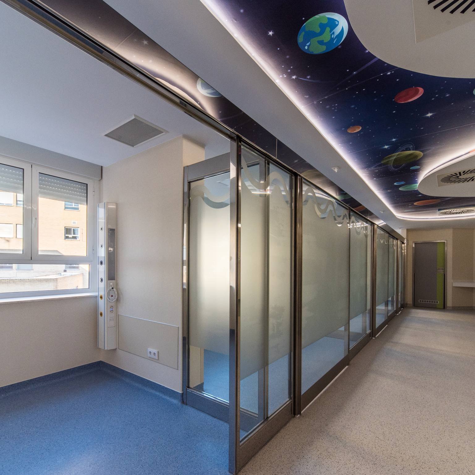 14 VIRGEN DEL ROCIO HOSPITAL INFANTIL 053